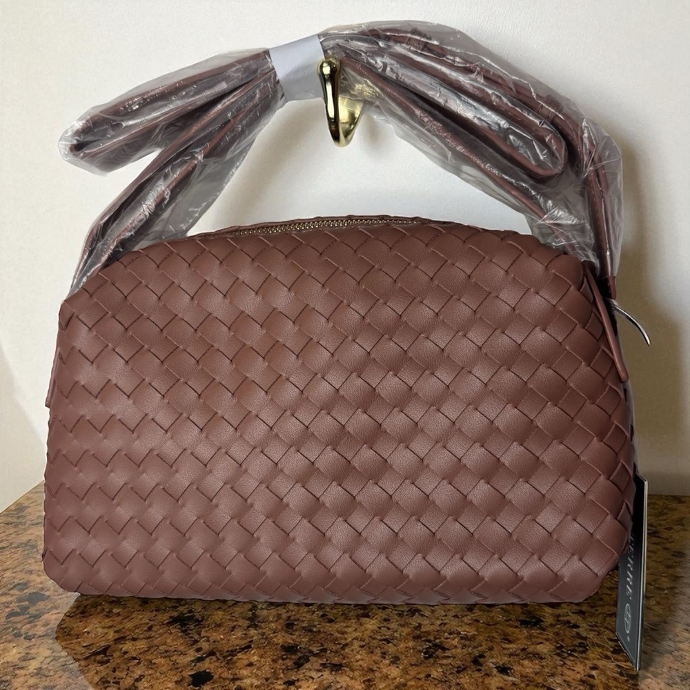 NEW Unbranded Faux‎ Leather Woven Shoulder Bag Capsule Chic Career Old Money